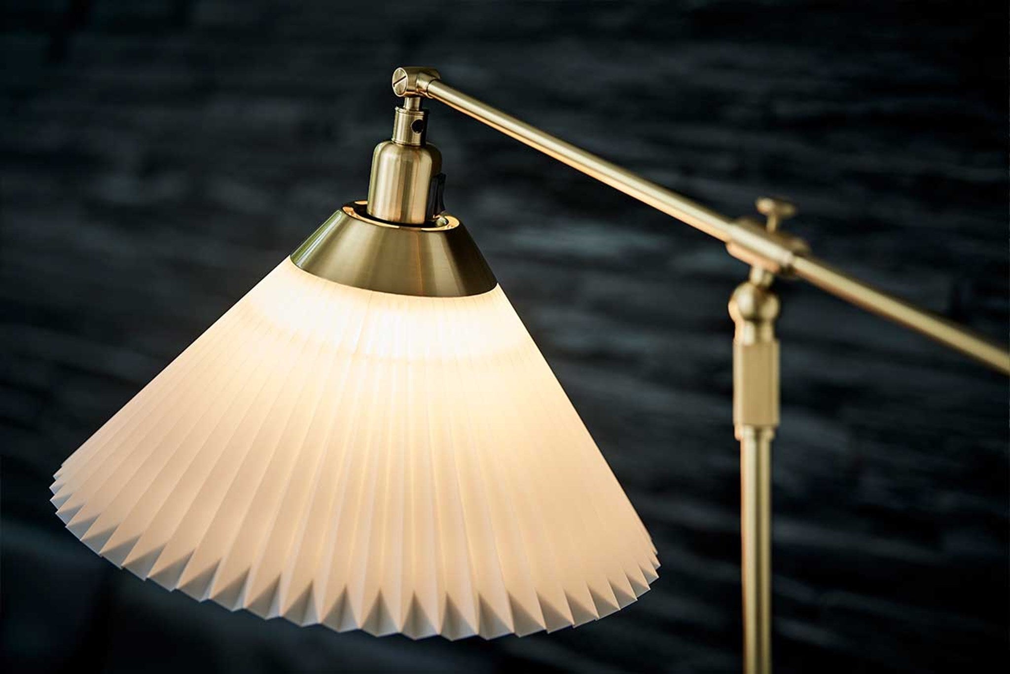 LeKlint12_lampshade_brass_lifestyle2