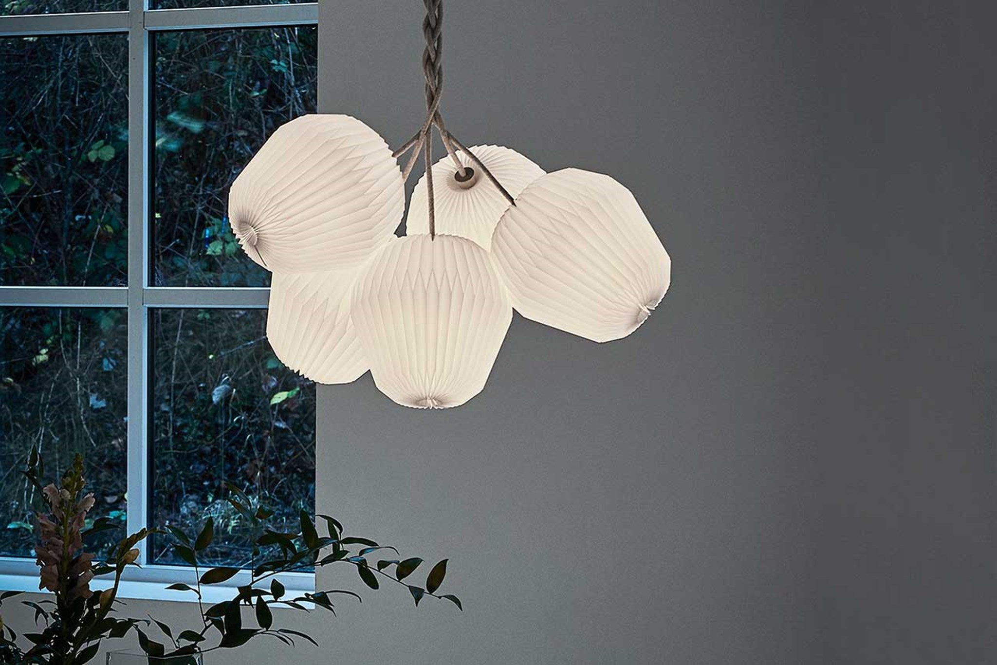 LeKlint130_Bouquet5_pendant_lifestyle_5