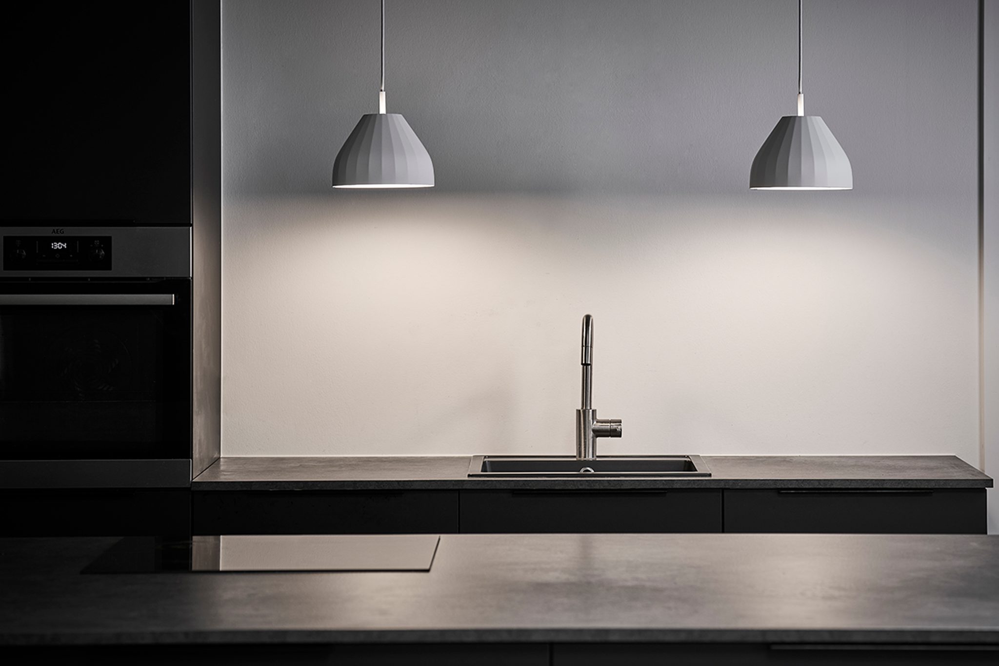 LeKlint140_Facet_pendant_white_lifestyle2